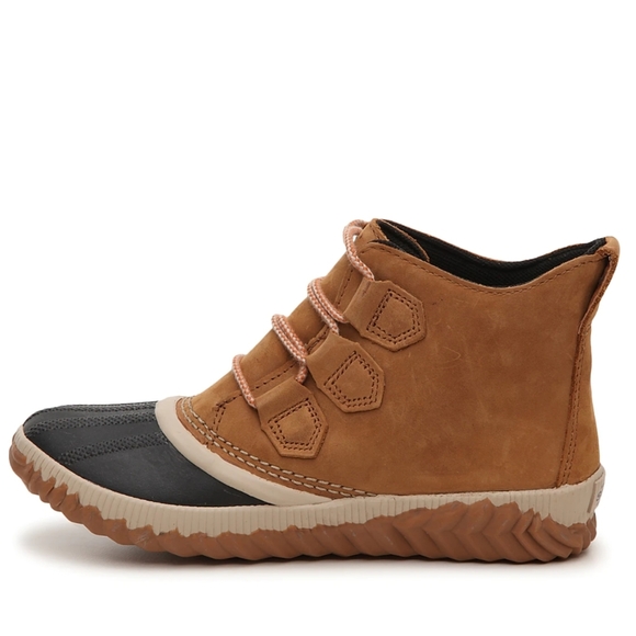 Sorel Boots - Picture 9 of 16